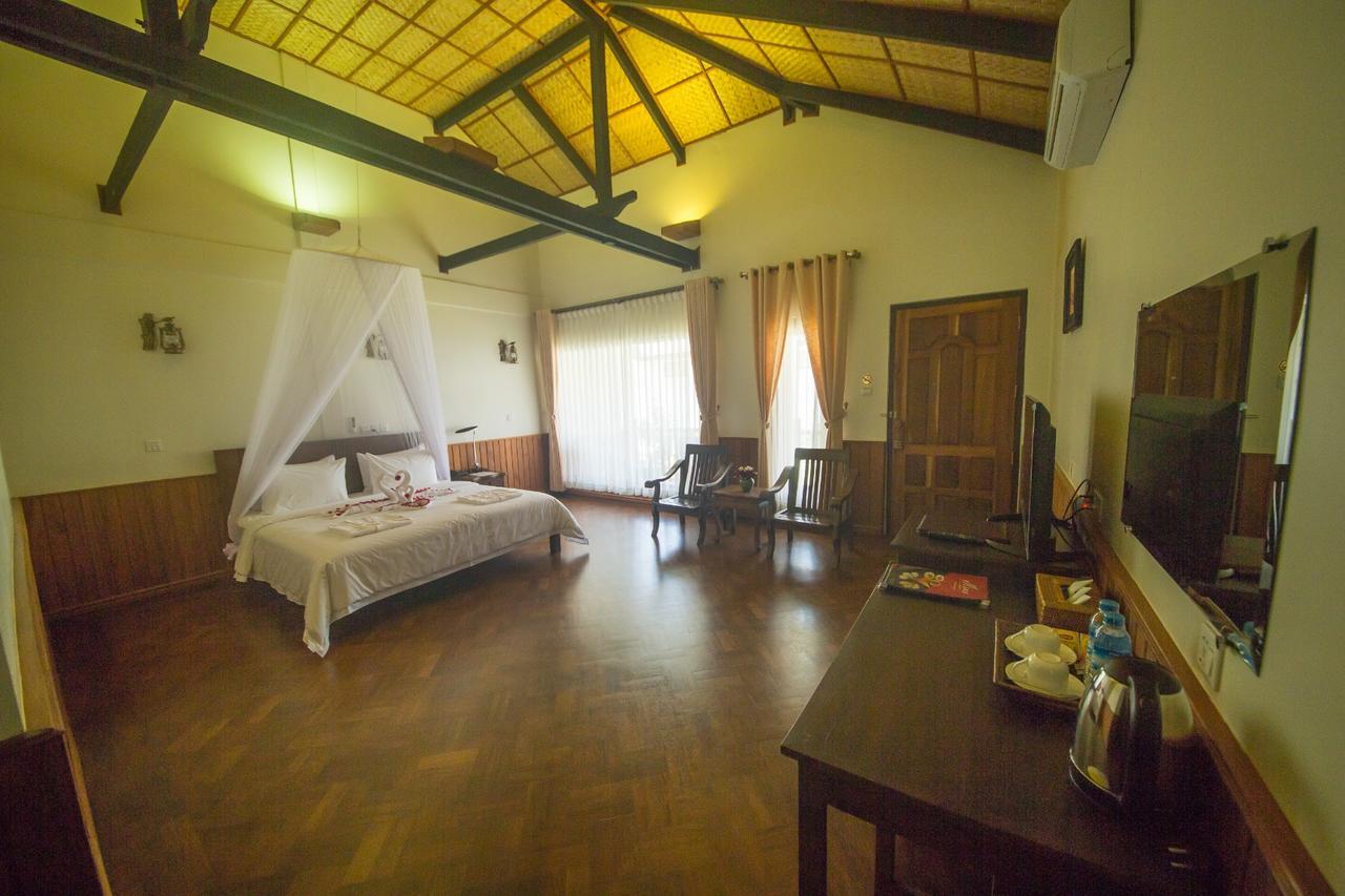 Spring Lodge Inle Nyaung Shwe Exterior photo