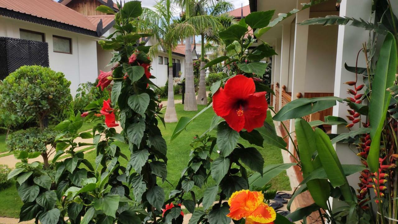 Spring Lodge Inle Nyaung Shwe Exterior photo